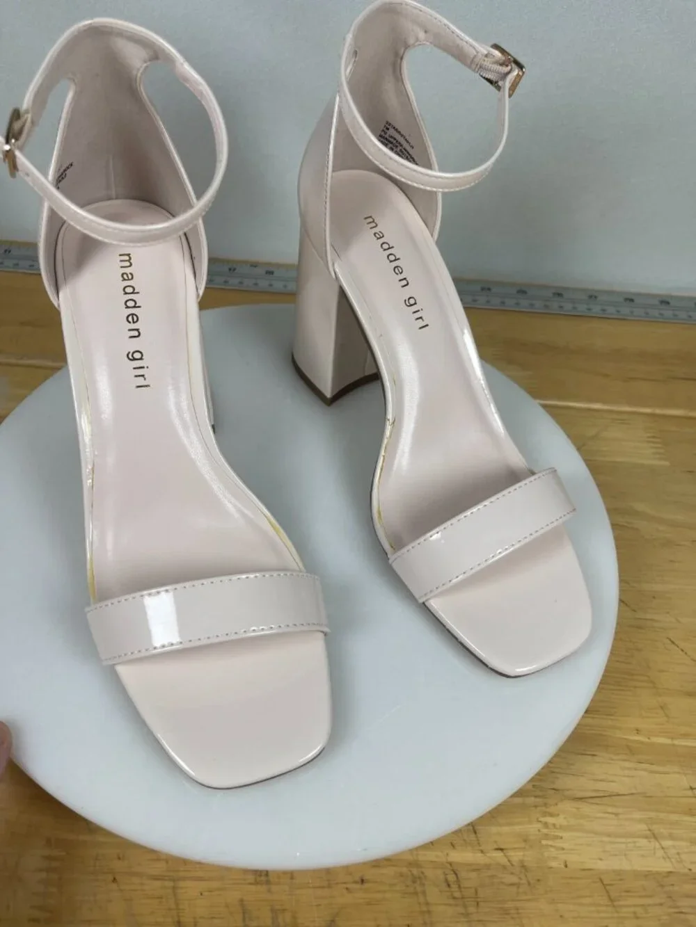 Madden Girl Porcelain Patent Ankle Strap Heels Block Heel Size 7